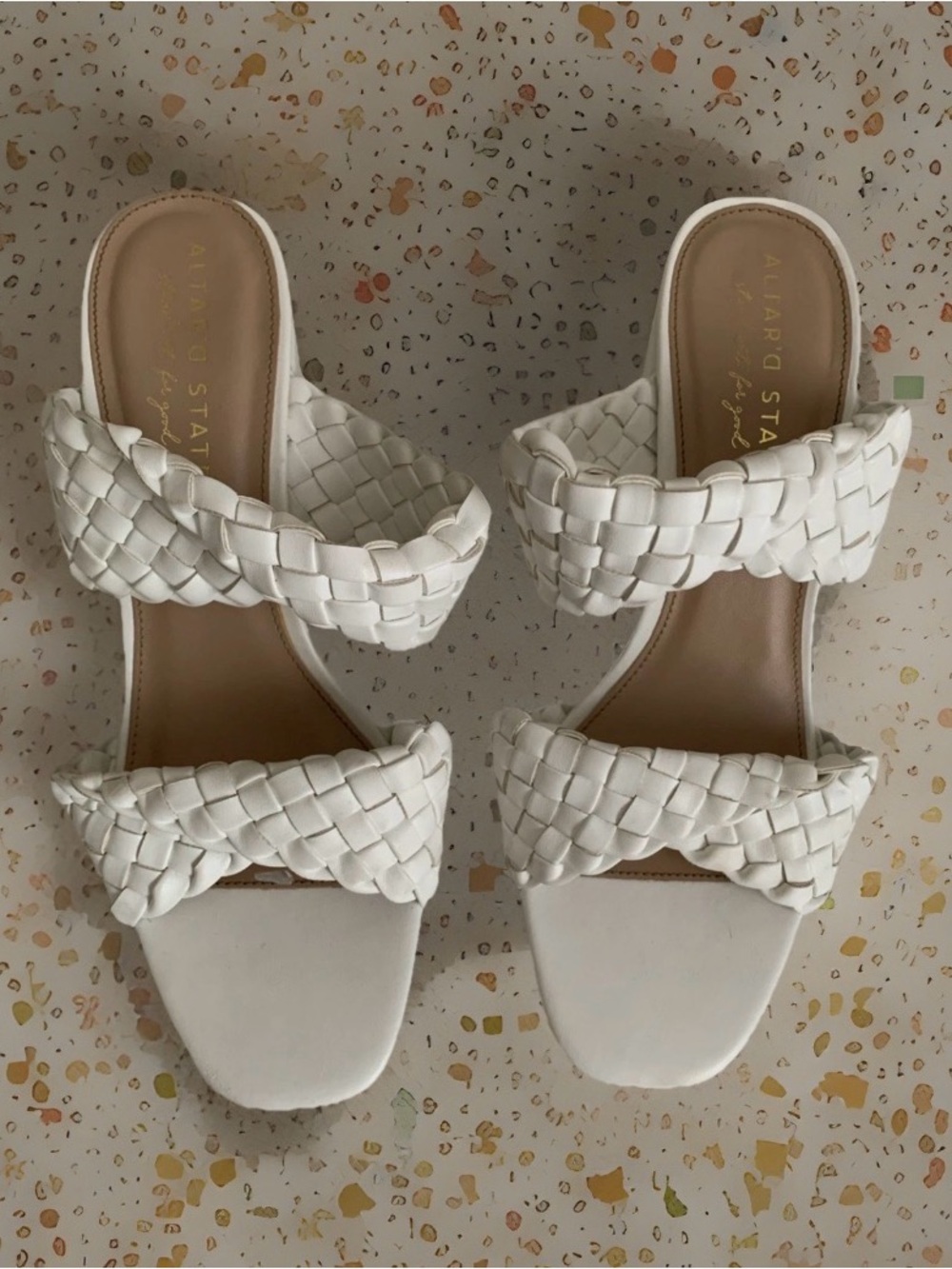 Altard State White Strappy Open Toe Dress Shoes With 3 Inch Chunky Heel size 9